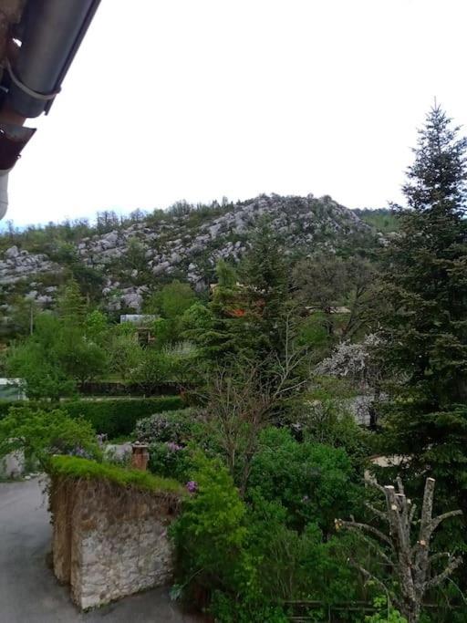 Montagne, Mer Et Verdon Séranon Exterior photo